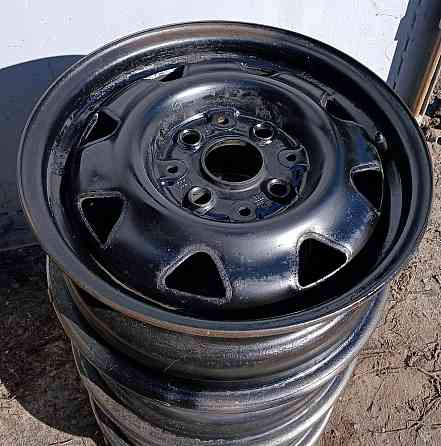 Автомобильные колесные стальные диски et45 5 1/2 jx R14, 4х108 с колпаками. Богодухів