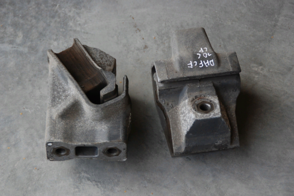 1929558 Подушка мотора передняя DAF XF 106 Euro 6 Львов - изображение 1