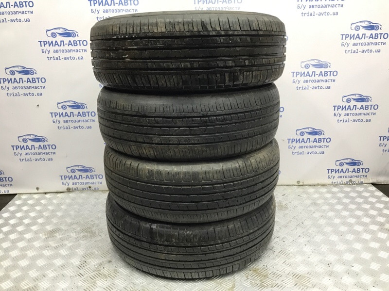 Шины 4шт r17 (б/у) Киев - изображение 1