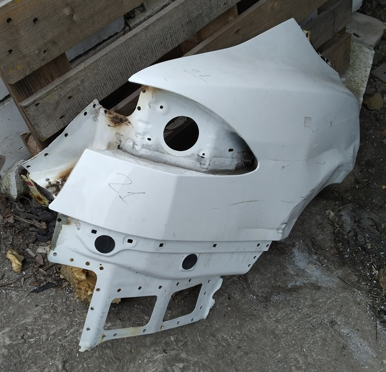 Четверть задняя правая крыло (дефект - обрезан сапожок, с повреждениями) Tesla model S, model S REST Київ - зображення 2