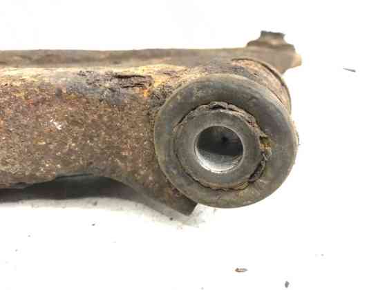 Рычаг правый Mitsubishi Lancer 10 1.8 БЕНЗИН 2007 (б/у) Киев