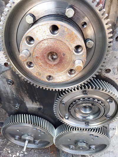 Шестерні двигуна ЯАЗ-204 Полтава - изображение 1