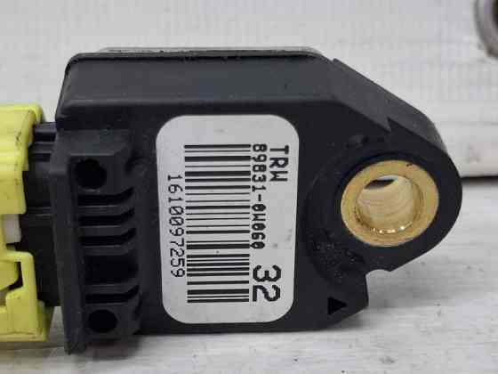 Датчик удара (AIRBAG) Toyota Auris E150 1.6 БЕНЗИН 1ZRFAE 2006 (б/у) Киев