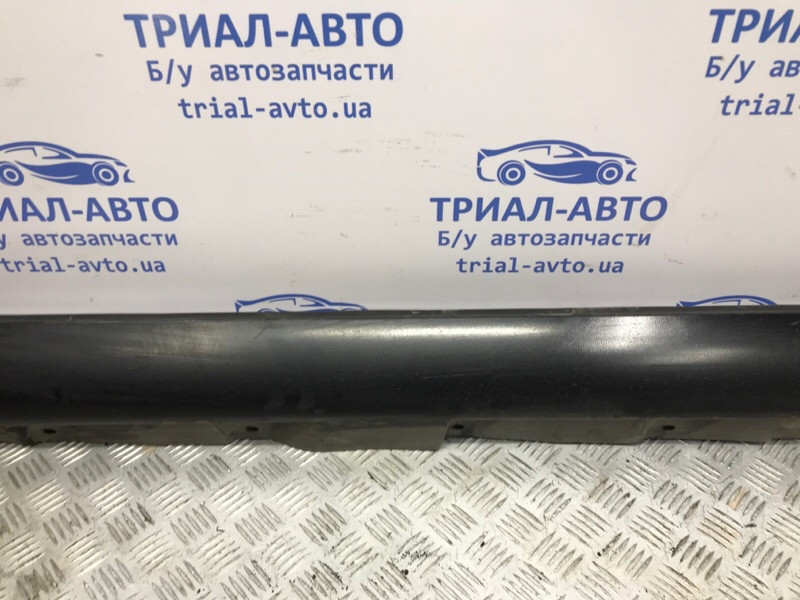 Накладка порога внешняя левая Toyota Avensis T25 1.8 БЕНЗИН 1ZZFE 2002 (б/у) Киев - изображение 3