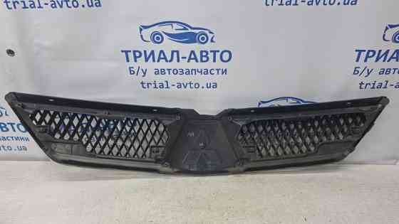 Решетка радиатора Рестайлинг Mitsubishi Lancer 9 1.6 БЕНЗИН 4G18 2003 (б/у) Киев