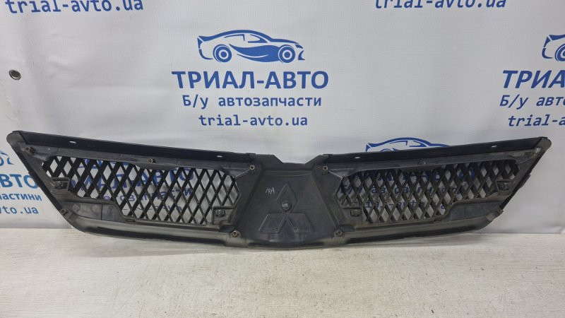 Решетка радиатора Рестайлинг Mitsubishi Lancer 9 1.6 БЕНЗИН 4G18 2003 (б/у) Киев - изображение 4