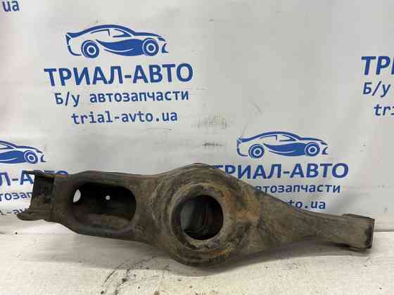 Рычаг задней подвески нижний поперечный (под пружину) Mitsubishi Pajero Wagon 3 3.2 ДИЗЕЛЬ (б/у) Київ