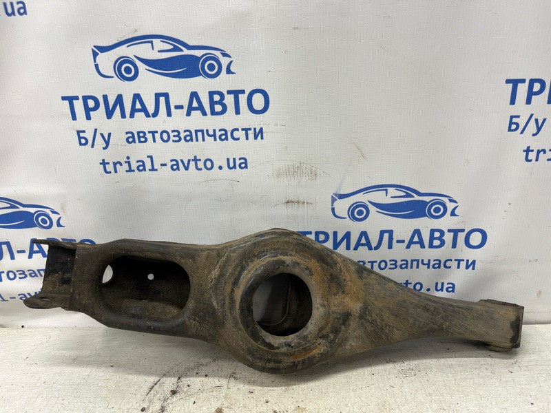 Рычаг задней подвески нижний поперечный (под пружину) Mitsubishi Pajero Wagon 3 3.2 ДИЗЕЛЬ (б/у) Киев - изображение 3