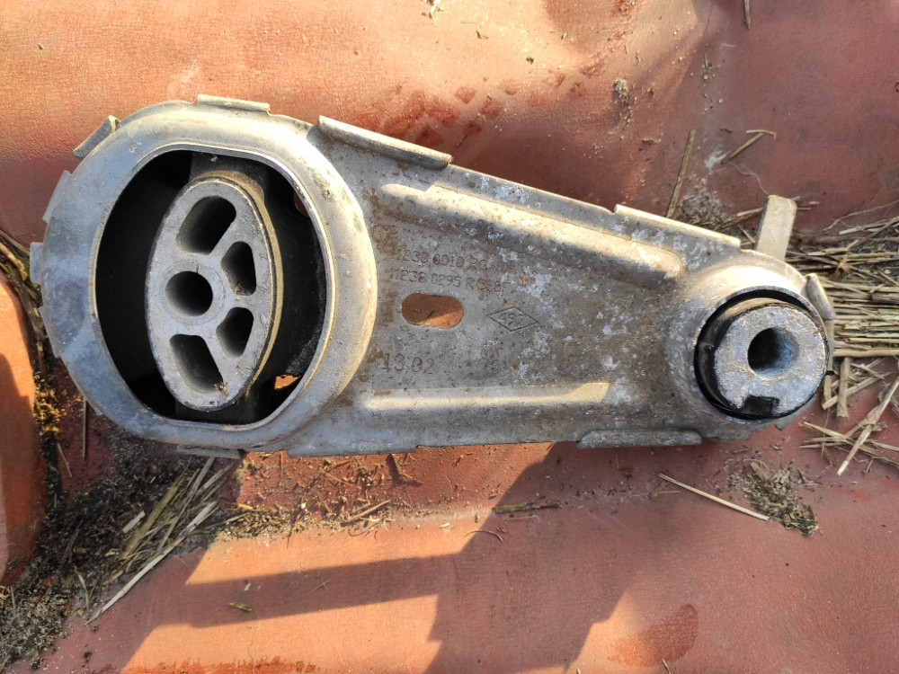 Подушка (опора) двигателя нижняя Renault Megane III 1.5 dci 2008-2015 (112380010R) Ковель - зображення 3