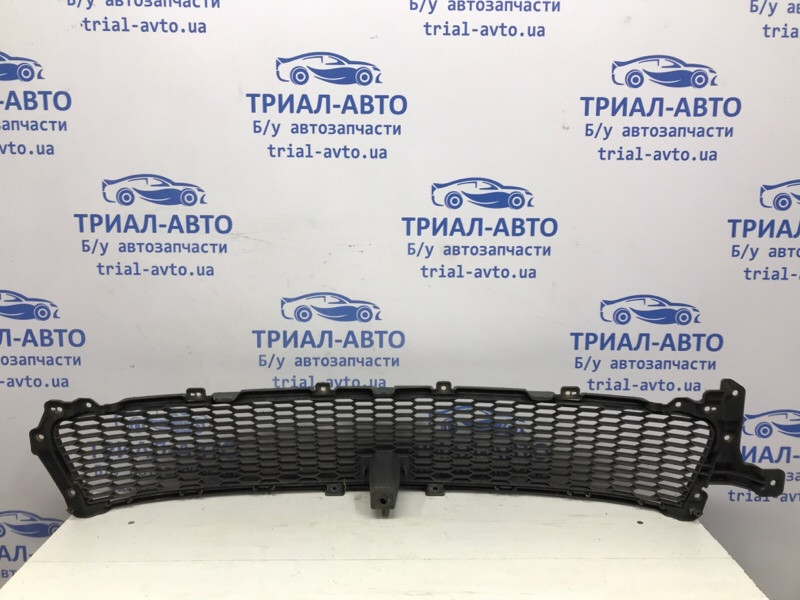 Решетка бампера центральная Mitsubishi Outlander XL 2.2 DIESEL 4N14 2007 (б/у) Киев - изображение 4