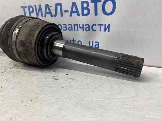 Привод передний правый Mitsubishi Pajero Sport K9 2.5 DIESEL 4D56 1996 (б/у) Киев