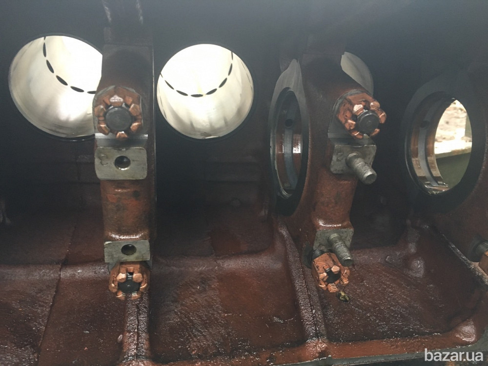 Блок цилиндров двигателя ЯАЗ204 Полтава - изображение 1