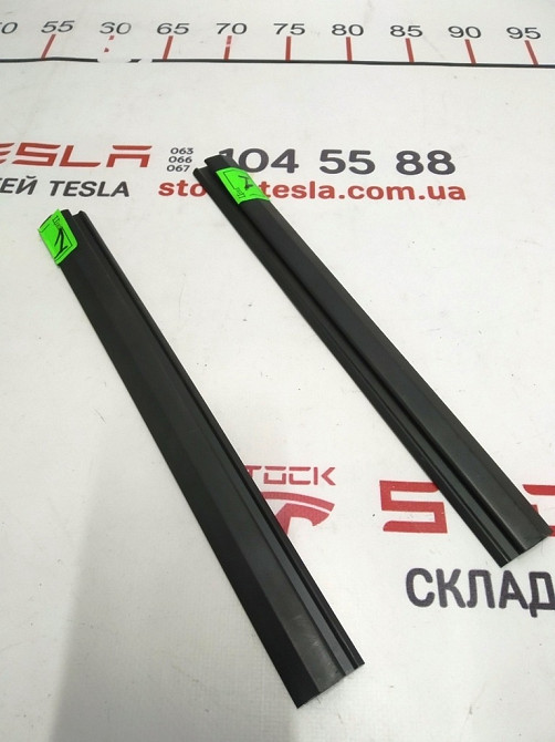 Планка отделки бокса подкапотного правая левая Tesla model S 1016261-00-B Київ - зображення 1
