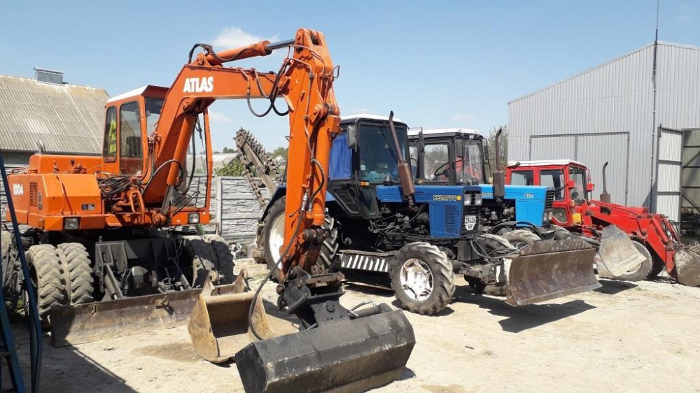 Послуги екскаватора JCB 3CX Послуги спецтехніки Водопровід Бар - зображення 5