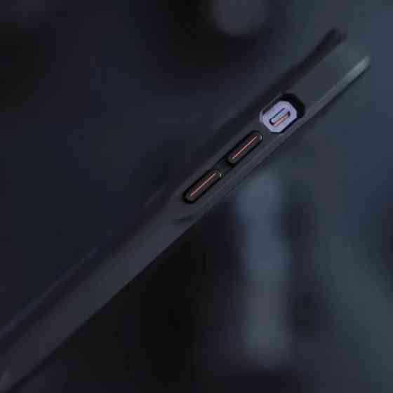 TPU+PC чехол Metal Buttons with MagSafe Carbon Ring для Apple iPhone 16 (6.1") Херсон