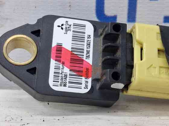 Датчик удара (AIRBAG) Mitsubishi Outlander 2007-2012 8651A001 (Арт. 74639) Київ