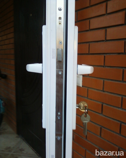 Замки для дверей киев, дверные замки киев, ролетные замки, замки в алюминиевые двери Київ - зображення 1