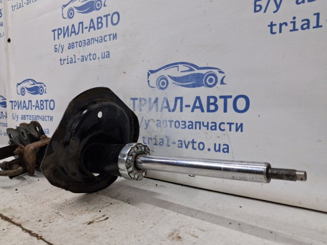 Амортизатор передний правый Mitsubishi ASX GA 1.8 DIESEL 4N13 2010 (б/у) Київ - зображення 2