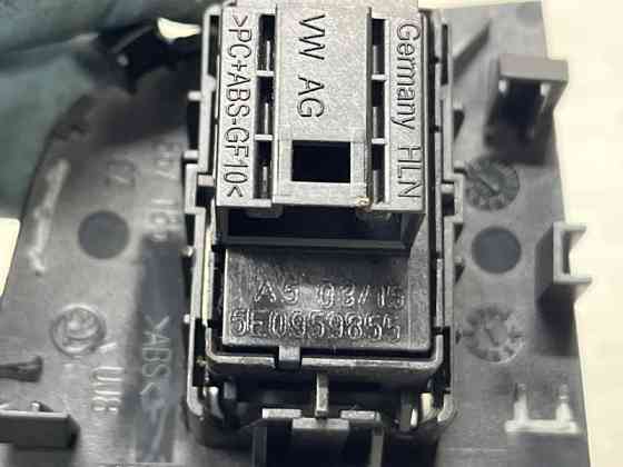 Кнопка стеклоподъемника Skoda Octavia 2013-2020 5E0959855 (Арт. 81744) Київ