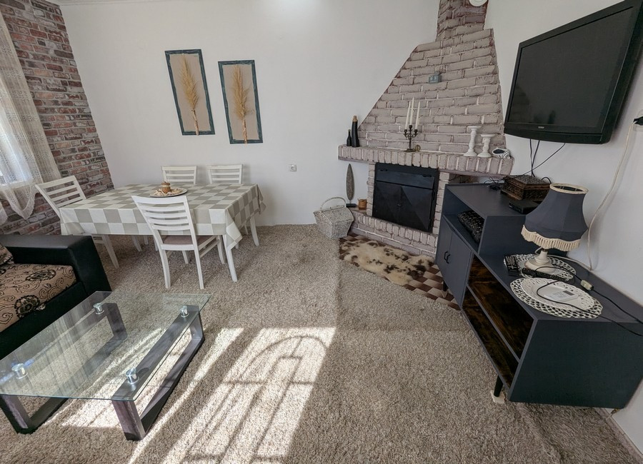 Комфортный дом с участком в 7 км от пляжа г. Обзор (Болгария) Киев - изображение 8