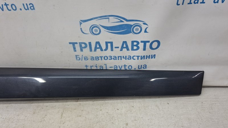 Накладка двери Renault Megane 3 1.5 DIESEL K9K 2008 перед. прав. (б/у) Київ - зображення 3