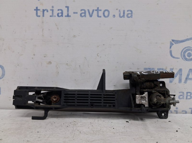 Ручка двери внешняя передняя правая Toyota Camry 40 2.4 БЕНЗИН 2AZFE 2006 (б/у) Киев - изображение 3