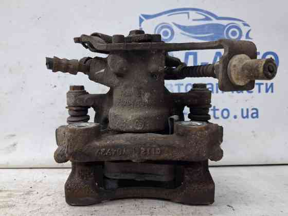 Суппорт задний правый Toyota Auris E150 1.6 БЕНЗИН 1ZRFAE 2006 (б/у) Київ