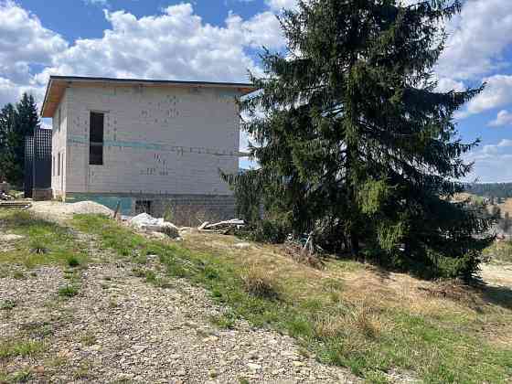 Продаж трьох будинків у Ворохті Яремче