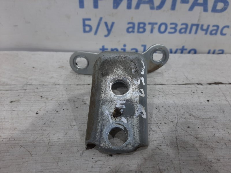 Петля двери задней правой нижняя Toyota Avensis 2002-2010 6877052031 (Арт. 26517) Киев - изображение 2