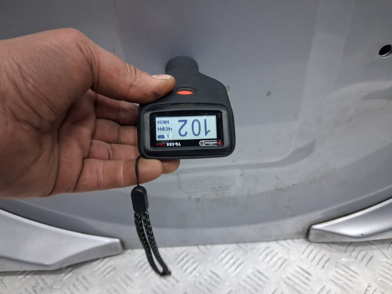 Крышка багажника Mitsubishi Pajero Wagon 3 3.2 ДИЗЕЛЬ 4M41 1999 (б/у) Київ - зображення 8