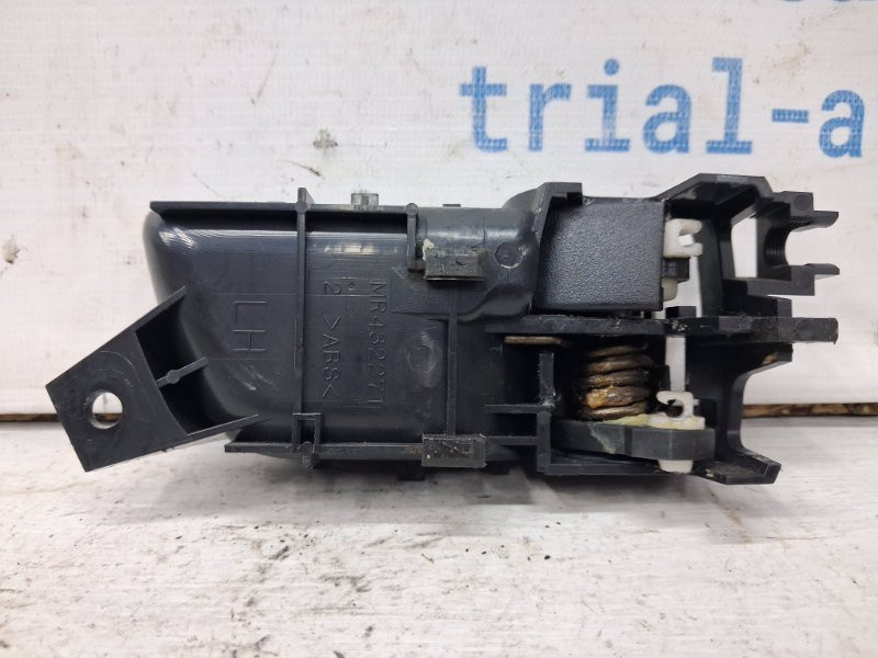 Ручка двери внутренняя левая Mitsubishi Pajero Wagon 3 3.2 ДИЗЕЛЬ 4M41 1999 (б/у) Київ - зображення 3