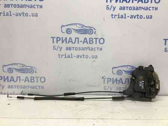 Замок двери передний правый Mitsubishi L200 KB 2.5 ДИЗЕЛЬ 4D56U 2006 (б/у) Київ