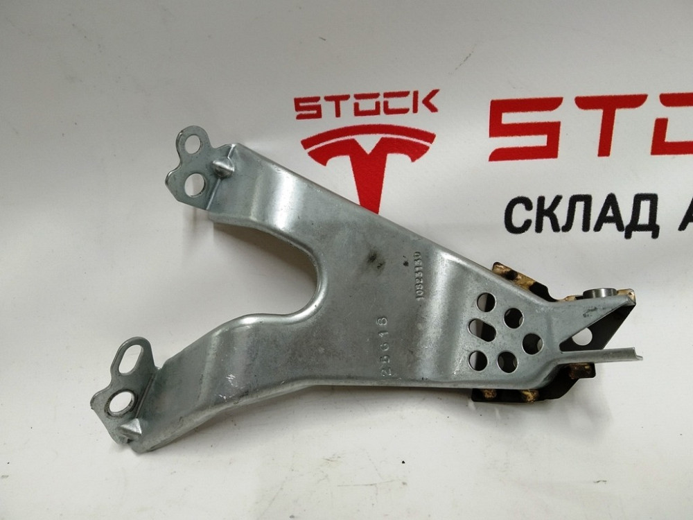 2Кронштейн крепления экрана правый Tesla model 3 1100562-00-E Киев - изображение 1