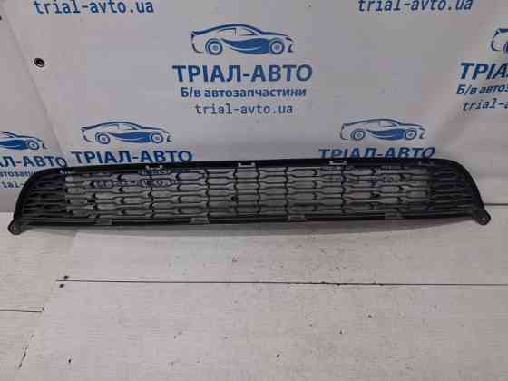 Решетка бампера центральная Kia Sorento XM 2.4 БЕНЗИН G4KJ 2009 (б/у) Киев