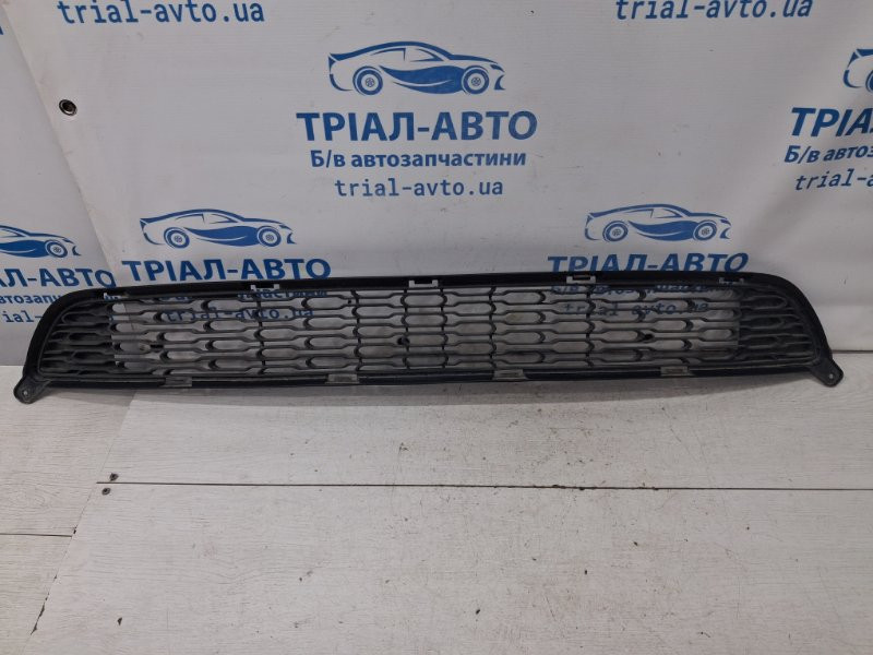 Решетка бампера центральная Kia Sorento XM 2.4 БЕНЗИН G4KJ 2009 (б/у) Київ - зображення 1