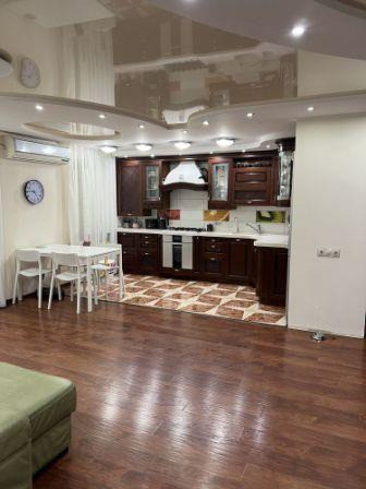 Продам. 4-к.кв. 1/10, ж/м Левобережный-3, ул.Усенко Днепр - изображение 1