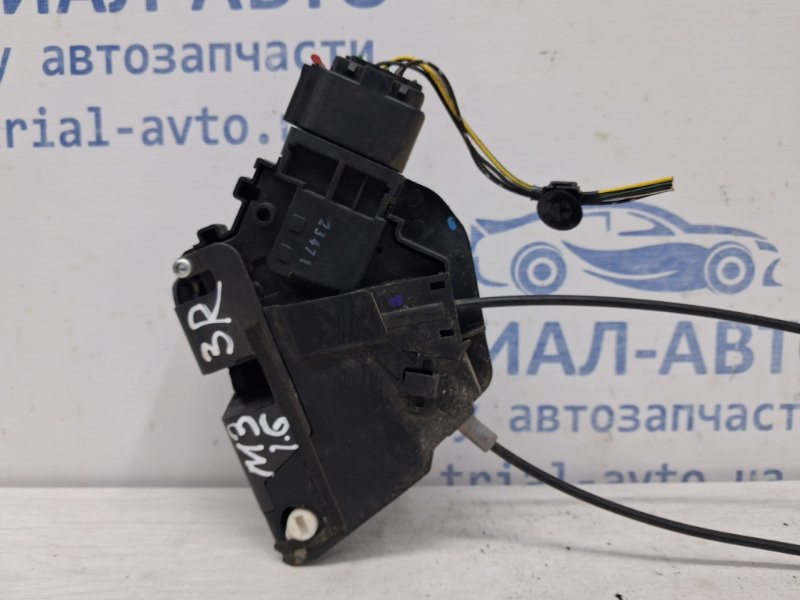 Замок двери задний правый Mazda 3 BK 1.6 БЕНЗИН Z6 2003 (б/у) Київ - зображення 2