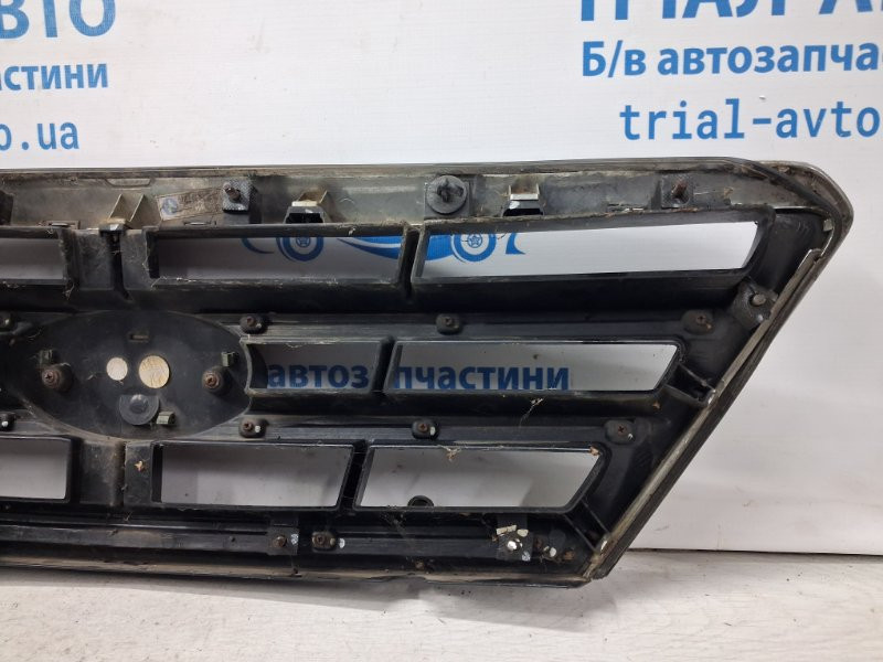 Решетка радиатора Kia Sorento BL 2.5 DIESEL D4CB 2002 (б/у) Киев - изображение 6