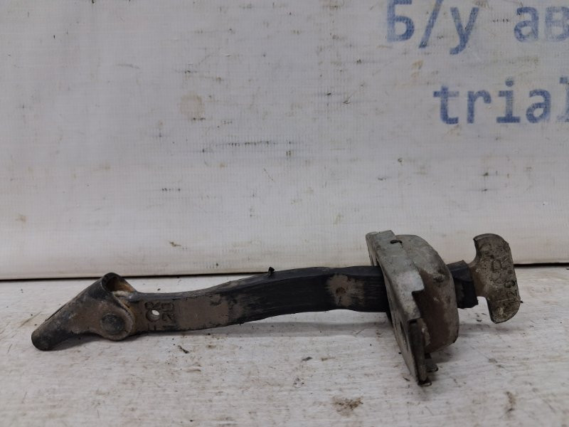 Ограничитель двери передний правый Toyota RAV 4 A30 2.0 БЕНЗИН 1AZFE 2005 (б/у) Київ - зображення 1