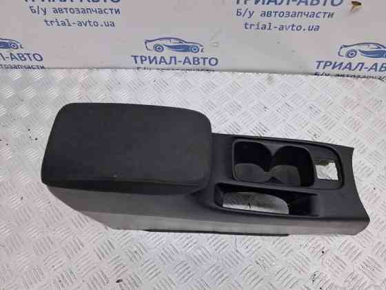 Подлокотник Mitsubishi Lancer 9 1.6 БЕНЗИН 4G18 2003 (б/у) Київ