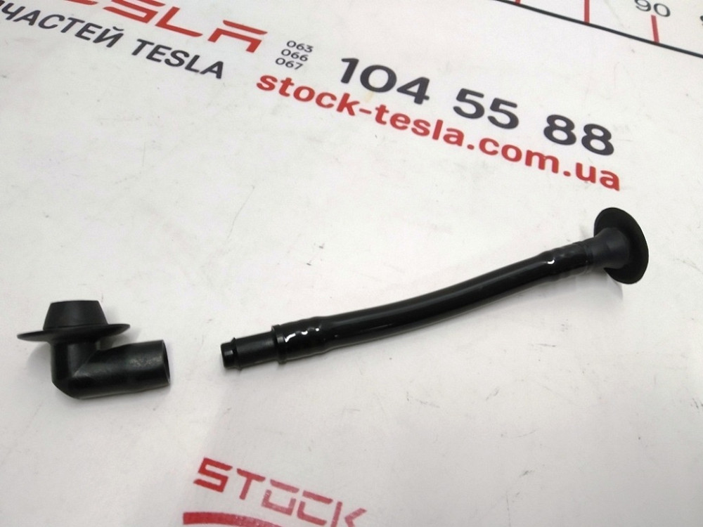 Трубка сливная дренажная электромагнитного порта зарядки Tesla model S, REST 1023057-00-A Киев - изображение 3