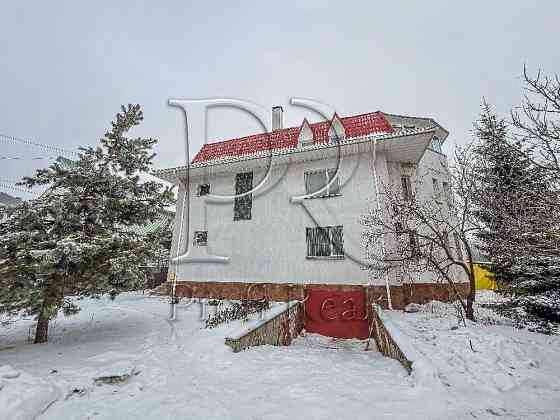 продажа 9-к дом Киево-Святошинский, Святопетровское, 180000 $ 