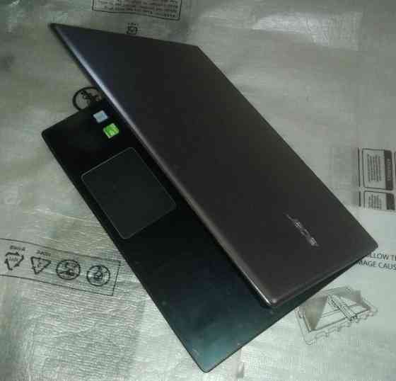 Ноутбук Acer Aspire E5-575G Київ