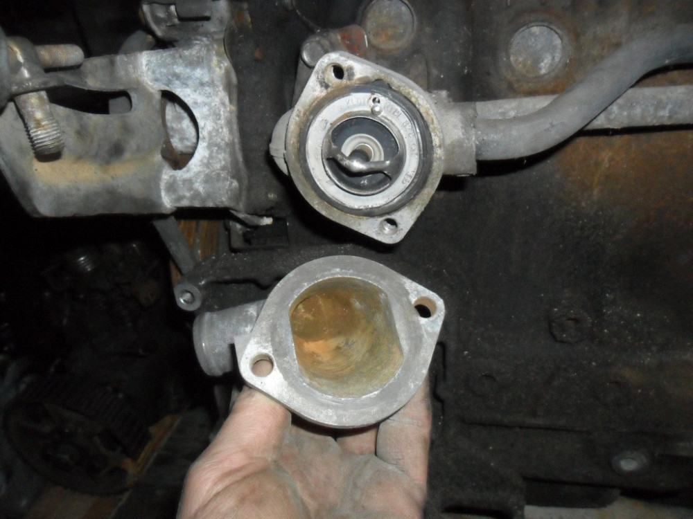 Mazda FS0515176A, Корпус термостата Мазда Премасі FP, FS, FP4715172 Винница - изображение 2