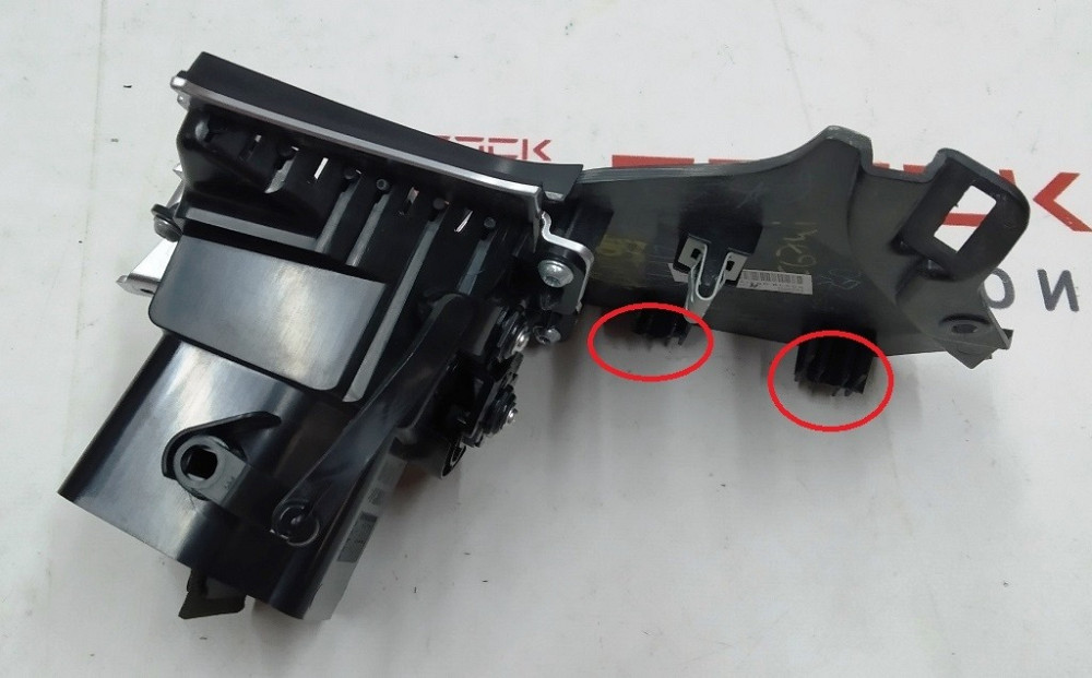 2Декор. накладка центр. панели вод. правая PIANO BLACK MATA в сборе (с повреж.) Tesla model S, model Киев - изображение 4