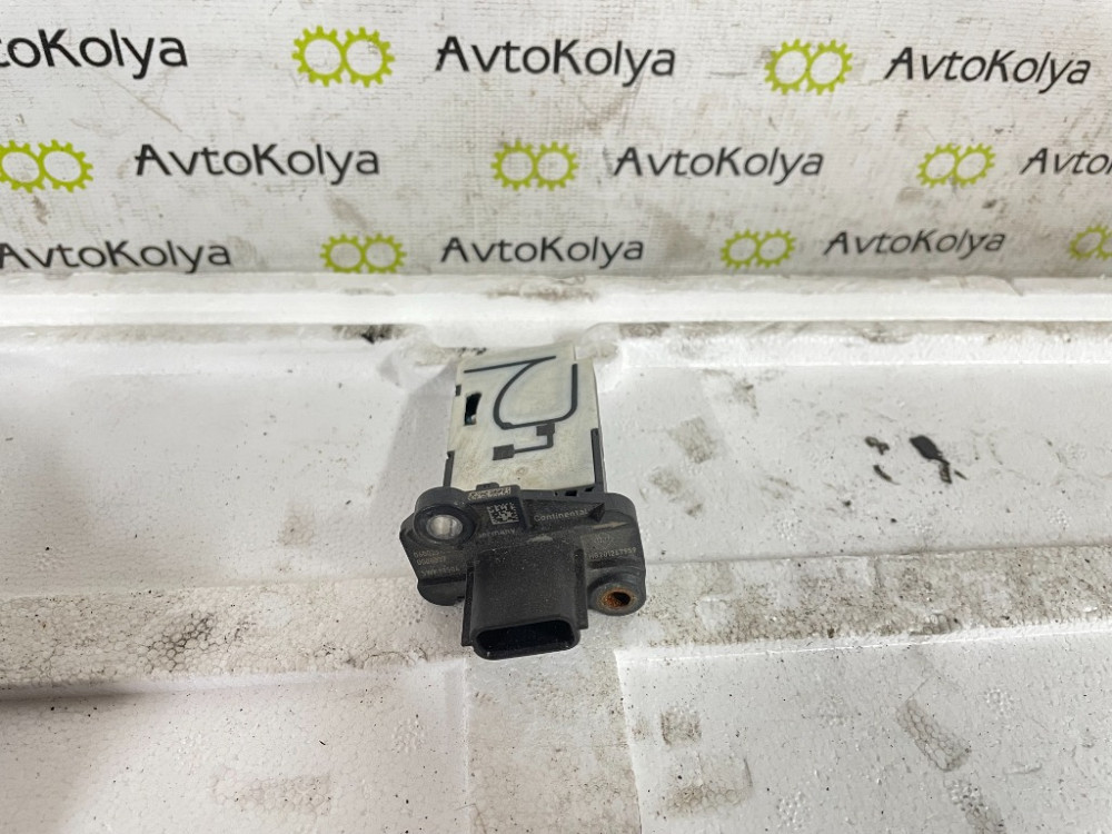 Датчик расходомер воздуха Renault Trafic III 1.6 dci 2014-2021 (226807131R) Ковель - изображение 1