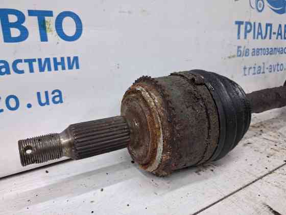 Привод передний правый АКПП Mitsubishi Pajero Wagon 3 3.2 ДИЗЕЛЬ 4M41 1999 (б/у) Київ