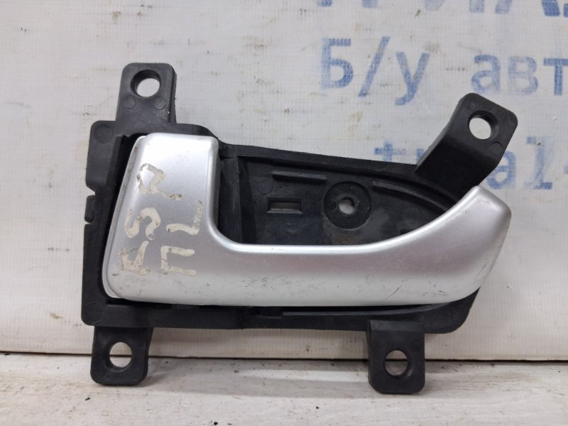 Ручка двери внутренняя левая Kia Sportage SL 1.7 DIESEL D4FD 2010 (б/у) Киев - изображение 1