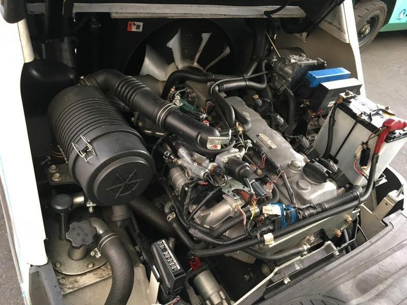 Газ-бензиновий навантажувач TCM (Nissan), із напрацюванням 3697 мотогодин. Модель: FHGE25T5 Дніпро - зображення 5