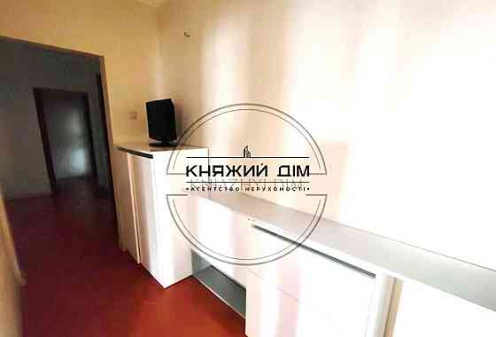 Оренда 2-х. кімнатної просторої квартири на Харьковскому шоссе. Киев
